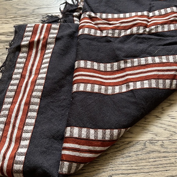 Wilfred Blanket Scarf - Picture 2 of 3